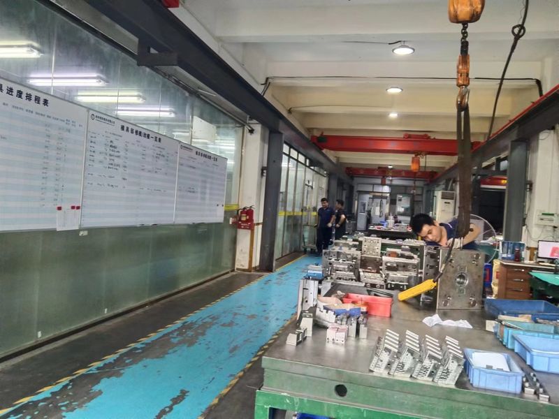 Dongguan JoonPang Plastic Mold Co., Ltd. manufacturer production line